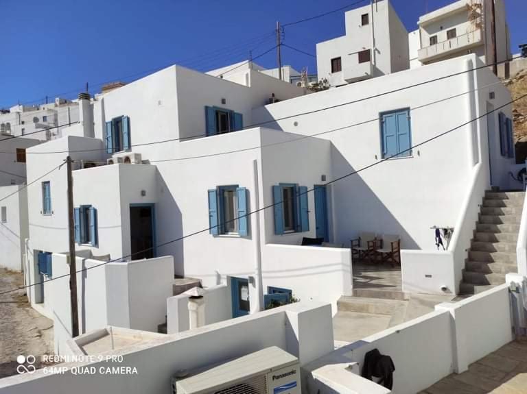 Anemoessa Studios Serifos Town المظهر الخارجي الصورة