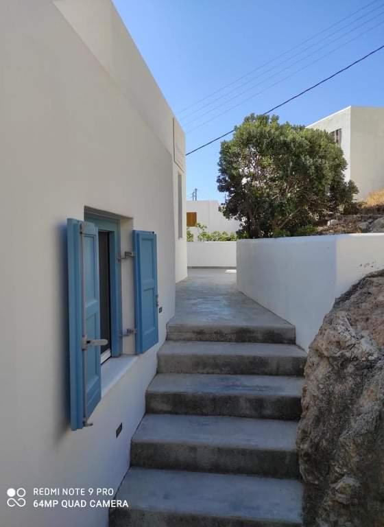 Anemoessa Studios Serifos Town المظهر الخارجي الصورة