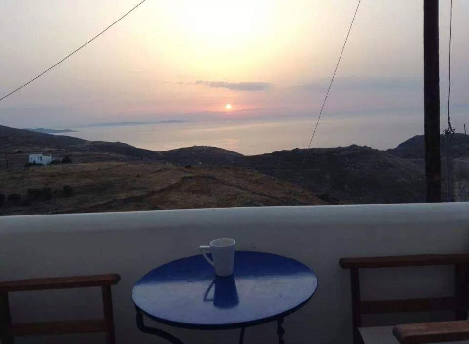 Anemoessa Studios Serifos Town المظهر الخارجي الصورة